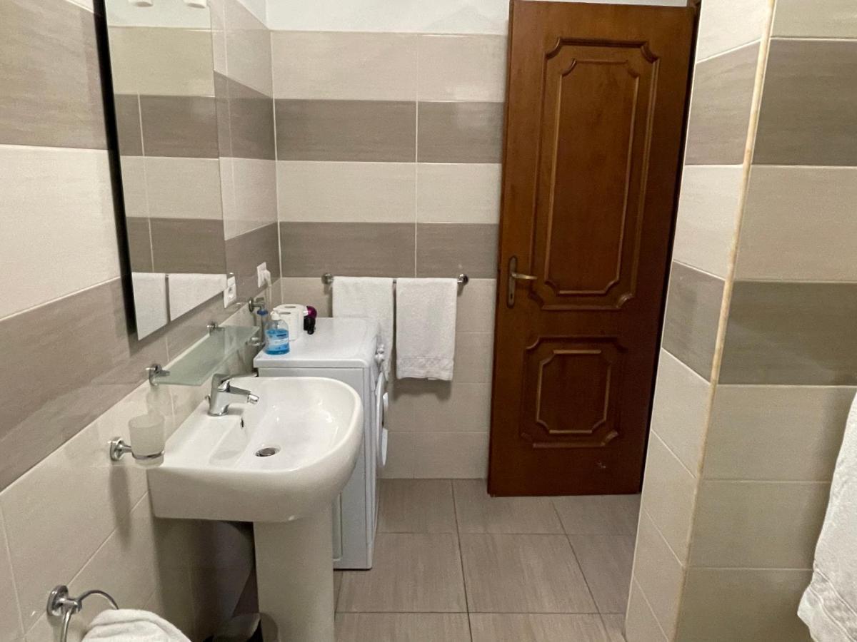 Appartamenti Aspromonte Milaan Buitenkant foto