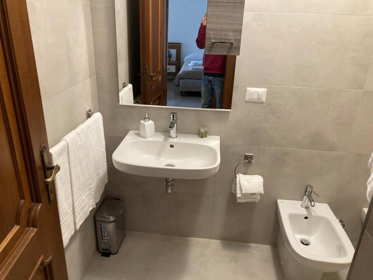 Appartamenti Aspromonte Milaan Buitenkant foto